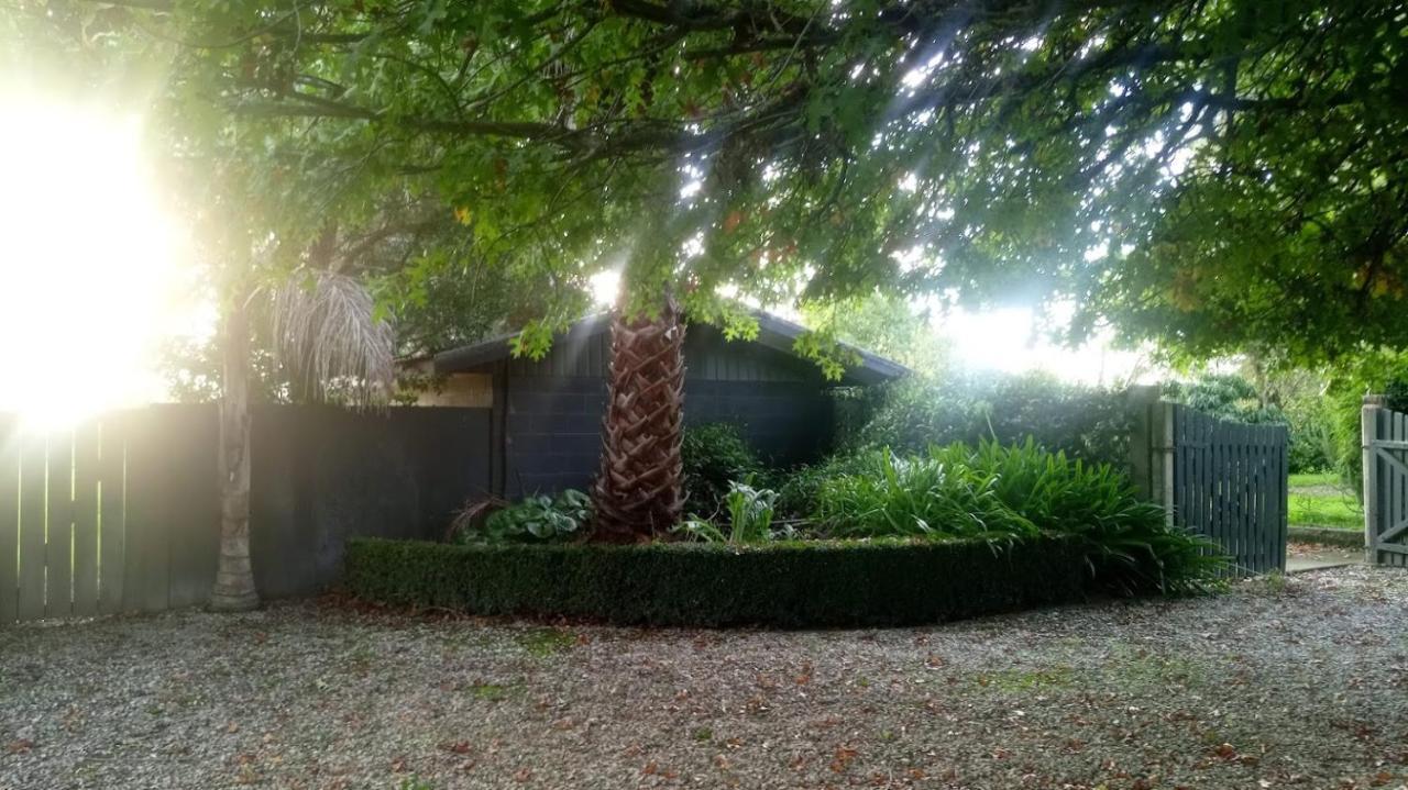 Irongate Retreat Acomodação com café da manhã Hastings Exterior foto